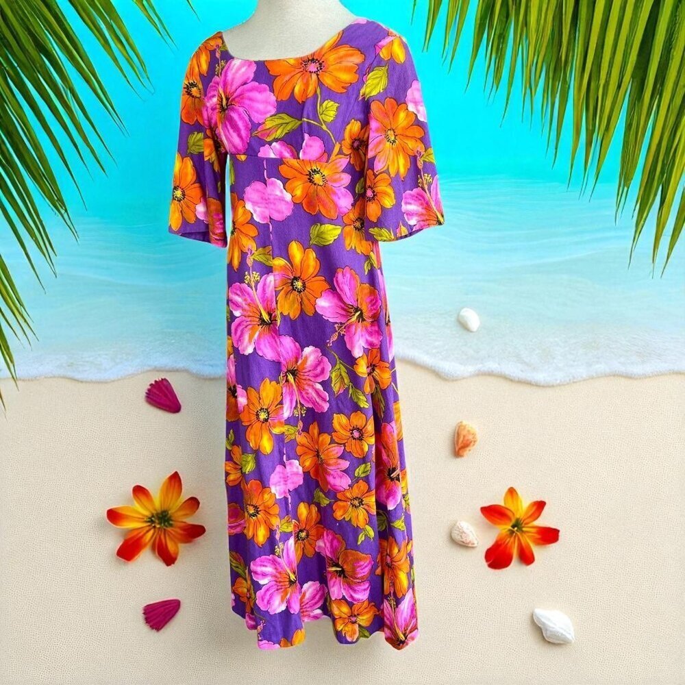 Ui- Maikai Colorful Hawaiian Fuchsia Hibiscus Floral Barkcloth Maxi Dress